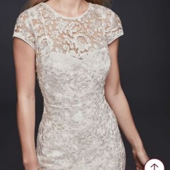 Marina lace mermaid dress - Picture 2 of 3